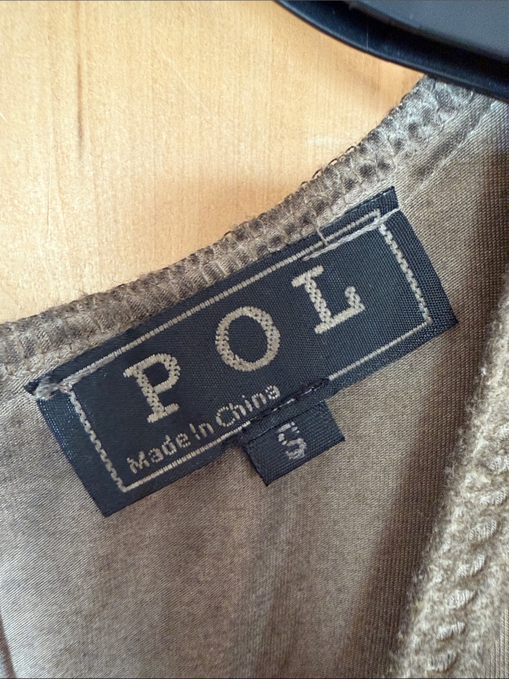 ๐ POL Olive Green Lace Accent Tunic Top - Picture 2 of 16